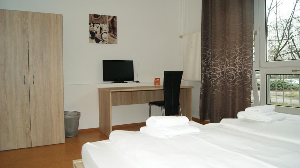 Hotel Pension Eberty Берлін Екстер'єр фото