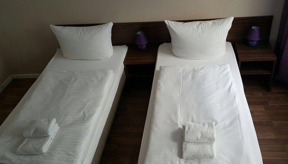 Hotel Pension Eberty Берлін Екстер'єр фото